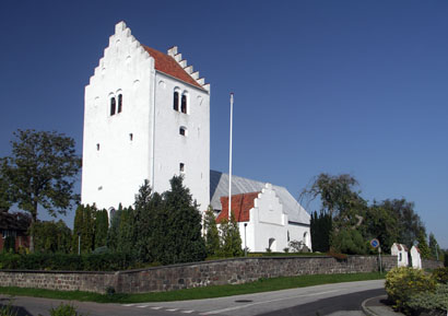 Gravsten på Hjortshøj kirkegård. Øster Lisbjerg herred. Randers amt.