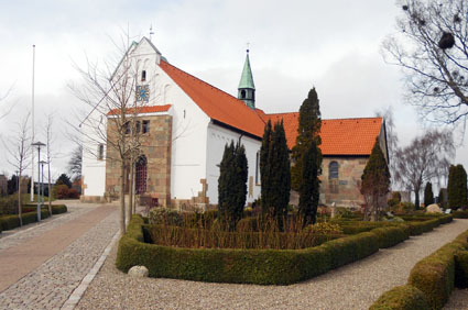 Gravsten på Års kirkegård. Aars herred. Aalborg amt.