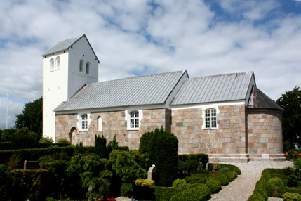 Gravsten på Almind kirkegård. Lysgård herred. Viborg amt.