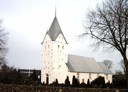 Gravsten på Arrild kirkegård. Hviding herred. Tønder amt.