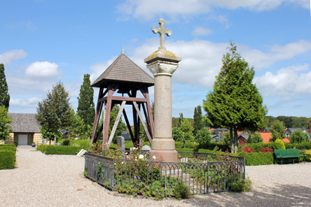 Gravsten på Augustenborg kirkegård. Als Sønder herred. Sønderborg amt.