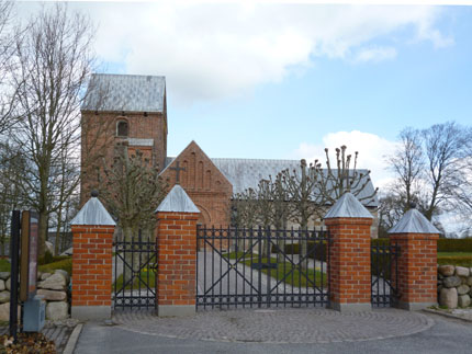 Gravsten på Borup kirkegård. Støvring herred. Randers amt.