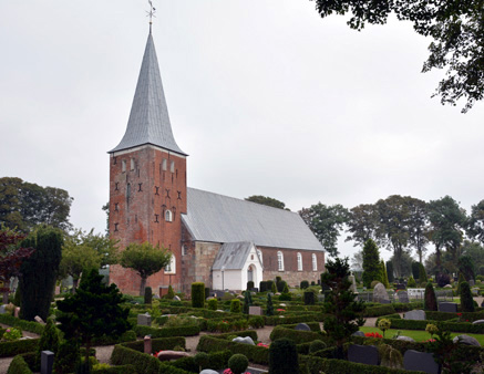 Gravsten på Brede kirkegård. Tønder, Højer og Lø herred. Tønder amt.