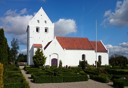 Gravsten på Brylle kirkegård. Odense herred. Odense amt.