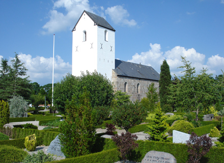 Gravsten på Durup kirkegård. Gislum herred. Aalborg amt.