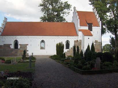 Gravsten på Ellested kirkegård. Vindinge herred. Svendborg amt.