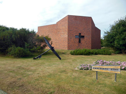 Gravsten på Emmersbæk kirkegård. Vennebjerg herred. Hjørring amt.