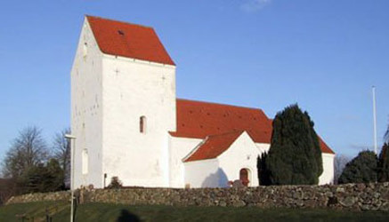 Gravsten på Gadbjerg kirkegård. Tørrild herred. Vejle amt.