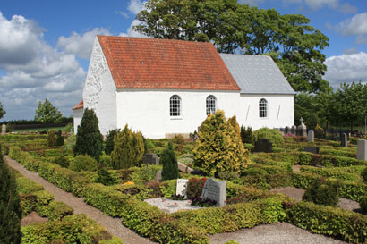 Gravsten på Gammelstrup kirkegård. Fjends herred. Viborg amt.