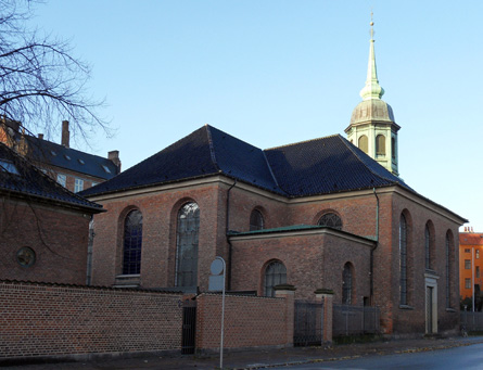 Gravsten på Garnisons kirkegård. Sokkelund herred. København amt.