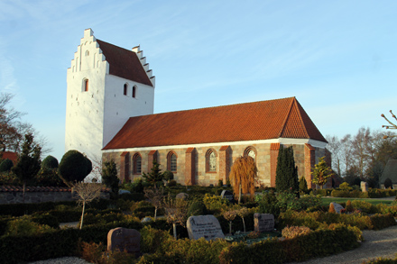 Gravsten på Glesborg kirkegård. Djurs Nørre herred. Randers amt.