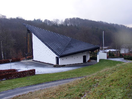 Gravsten på Grejsdalen kirkegård. Tørrild herred. Vejle amt.