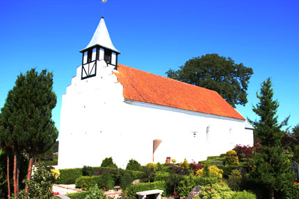 Gravsten på Grundfør kirkegård. Vester Lisbjerg herred. Aarhus amt.