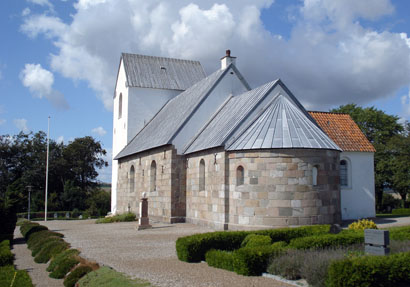 Gravsten på Gudum kirkegård. Fleskum herred. Aalborg amt.