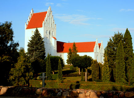 Gravsten på Hårby kirkegård. Baag herred. Odense amt.
