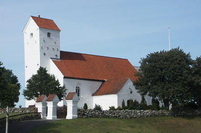 Gravsten på Helgenæs kirkegård. Mols herred. Randers amt.