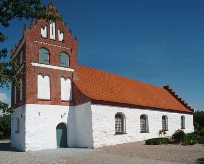 Gravsten på Helnæs kirkegård. Båg herred. Odense amt.