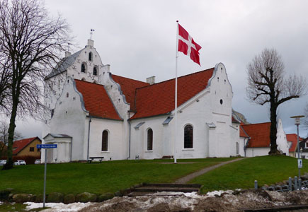 Gravsten på Hjørring Vester kirkegård. Vennebjerg herred. Hjørring amt.