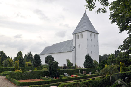 Gravsten på Højrup kirkegård. Hviding herred. Tønder amt.