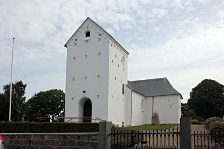 Gravsten på Hvejsel kirkegård. Nørvang herred. Vejle amt.