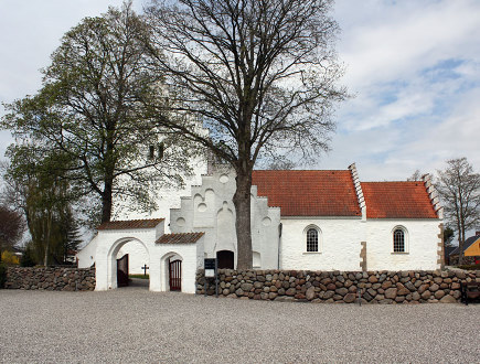 Gravsten på Hyllested Gamle kirkegård. Djurs Sønder herred. Randers amt.