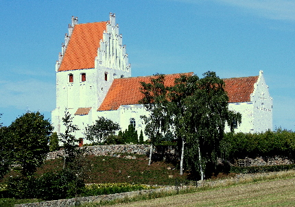 Gravsten på Kærum kirkegård. Baag herred. Odense amt.