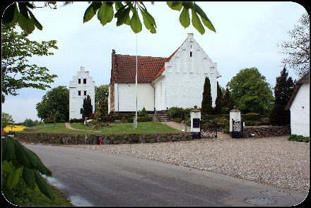 Gravsten på Kerte kirkegård. Baag herred. Odense amt.