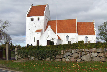 Gravsten på Kullerup kirkegård. Vindinge herred. Svendborg amt.