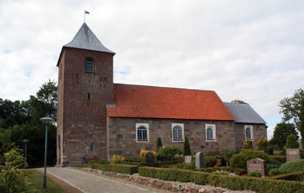 Gravsten på Levring kirkegård. Lysgård herred. Viborg amt.