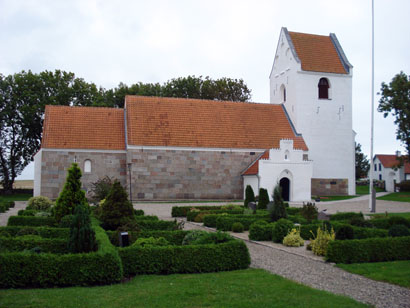 Gravsten på Nørholm kirkegård. Hornum herred. Aalborg amt.