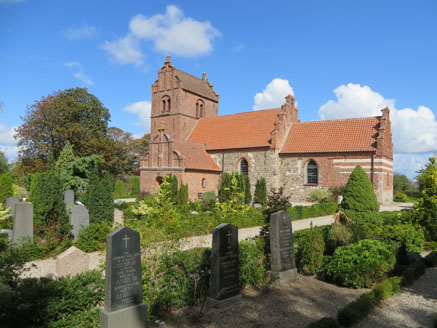 Gravsten på Ølsted kirkegård. Strø herred. Frederiksborg amt.