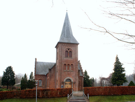 Gravsten på Padesø kirkegård. Skovby herred. Odense amt.