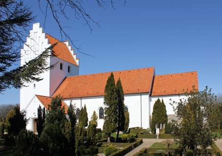 Gravsten på Rårup kirkegård. Bjerre herred. Vejle amt.