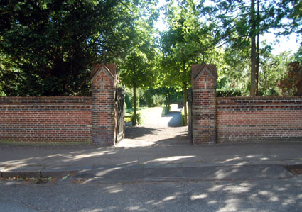 Gravsten på Randers Kloster kirkegård. Støvring herred. Randers amt.