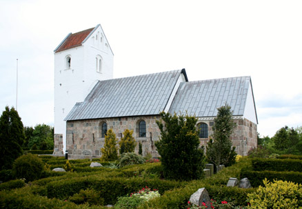 Gravsten på Resen (Sdr. Resen)  kirkegård. Fjends herred. Viborg amt.