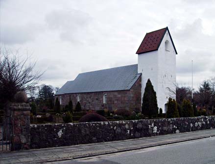 Gravsten på Sønder Omme kirkegård. Nørvang herred. Vejle amt.