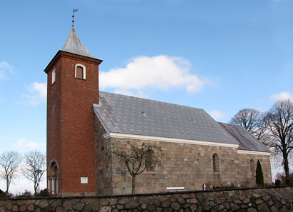 Gravsten på Serup kirkegård. Hids herred. Viborg amt.