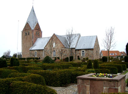 Gravsten på Skærbæk kirkegård. Hviding herred. Tønder amt.