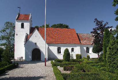 Gravsten på Skarresø kirkegård. Øster Lisbjerg herred. Randers amt.