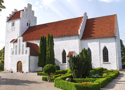 Gravsten på Skelby kirkegård. Tybjerg herred. Præstø amt.
