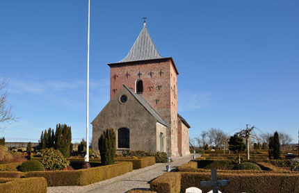 Gravsten på Skrave kirkegård. Frøs herred. Haderslev amt.