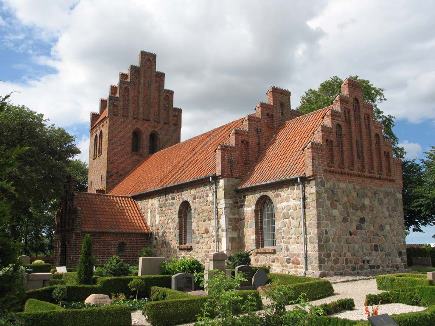 Gravsten på Snostrup kirkegård. Ølstykke herred. Frederiksborg amt.