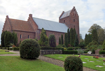 Gravsten på Søborg kirkegård. Holbo herred. Frederiksborg amt.