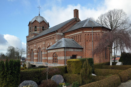 Gravsten på Sommersted kirkegård. Gram herred. Haderslev amt.