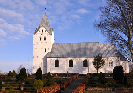 Gravsten på Spandet kirkegård. Hviding herred. Tønder amt.