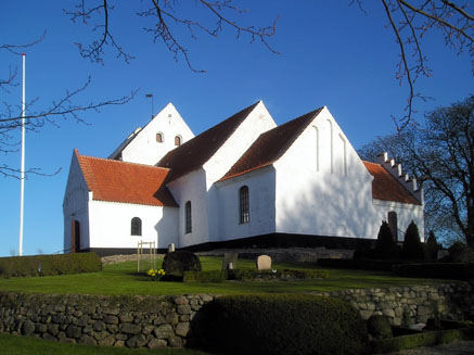 Gravsten på Tryggelev kirkegård. Langelands Sønder herred. Svendborg amt.
