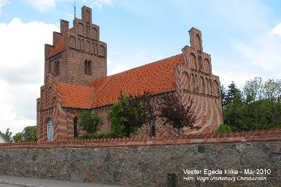 Gravsten på Vester Egede kirkegård. Tybjerg herred. Præstø amt.