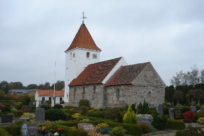 Gravsten på Vester Hornum kirkegård. Aars herred. Aalborg amt.