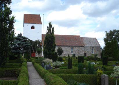 Gravsten på Veggerby kirkegård. Hornum herred. Aalborg amt.