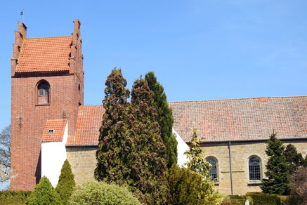 Gravsten på Vejby kirkegård. Holbo herred. Frederiksborg amt.